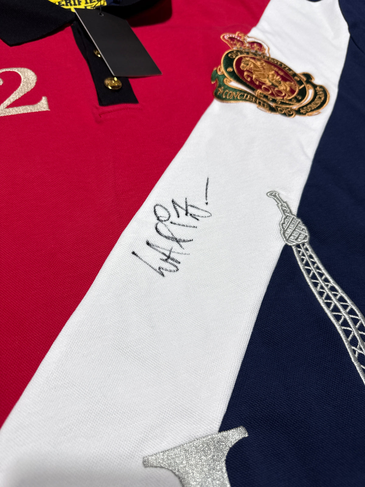 Verified x OIO - polo red autografiado x lápiz - size XL