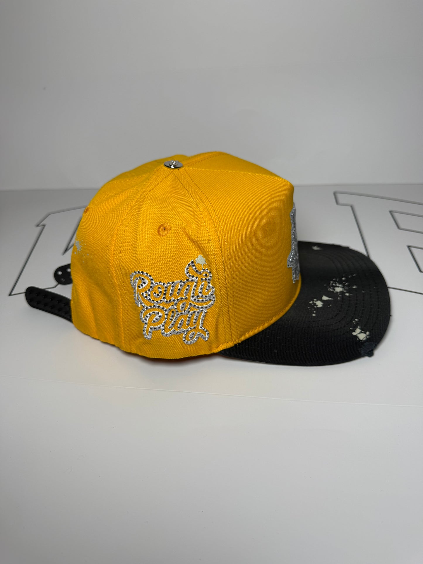 Roughplay caps - yellow/white