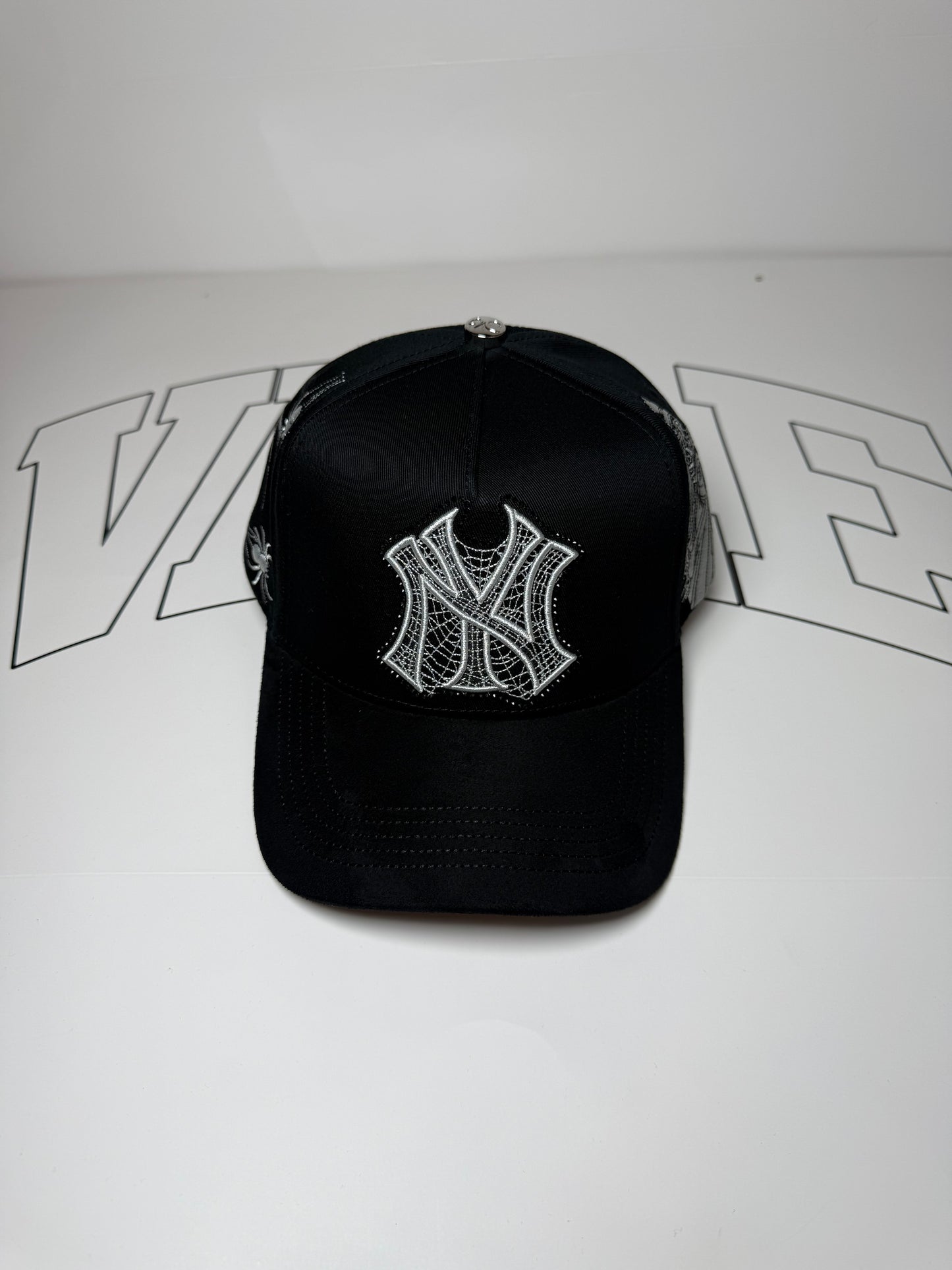 Caps - yankee spider