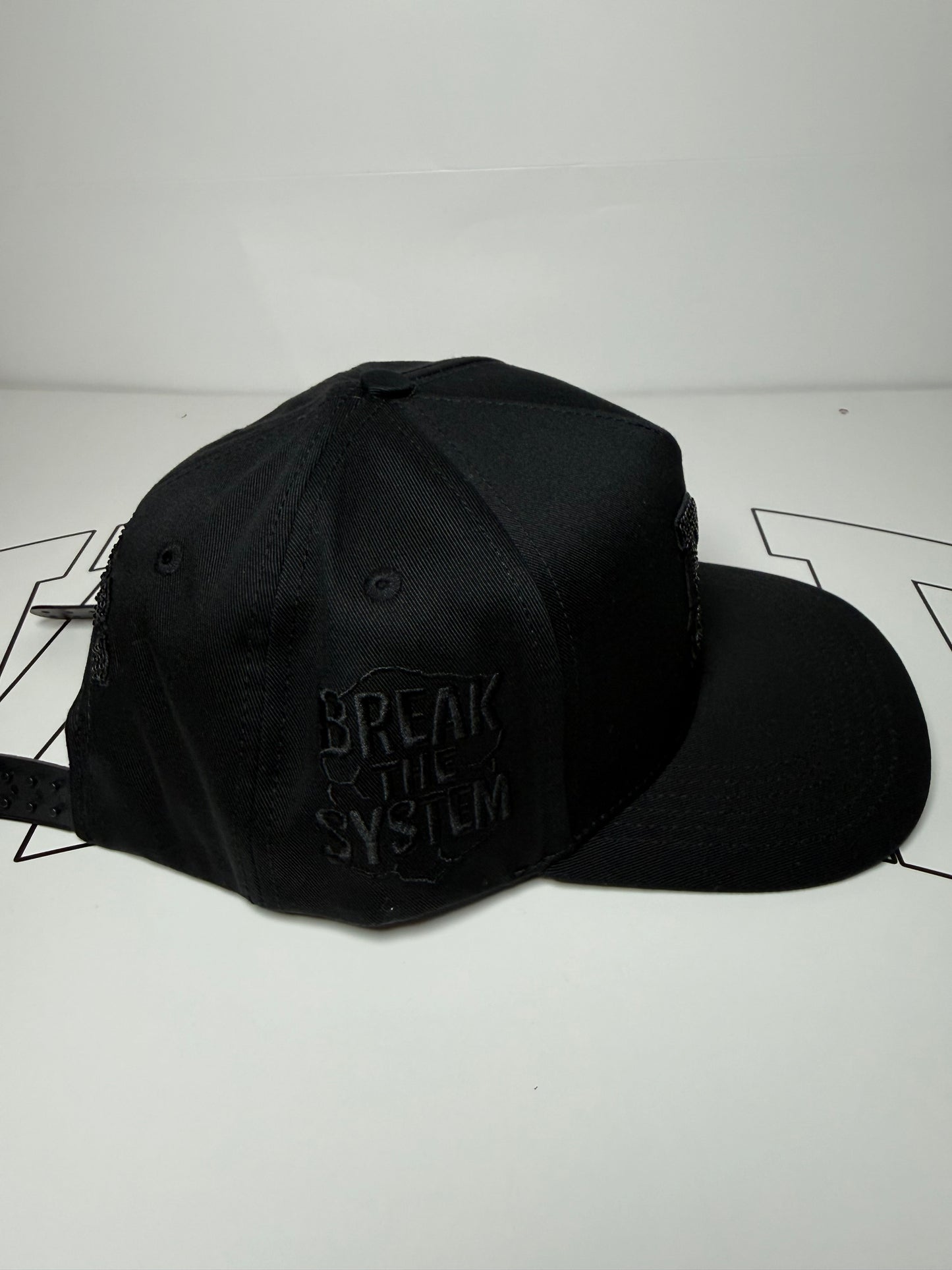 No rules caps - black