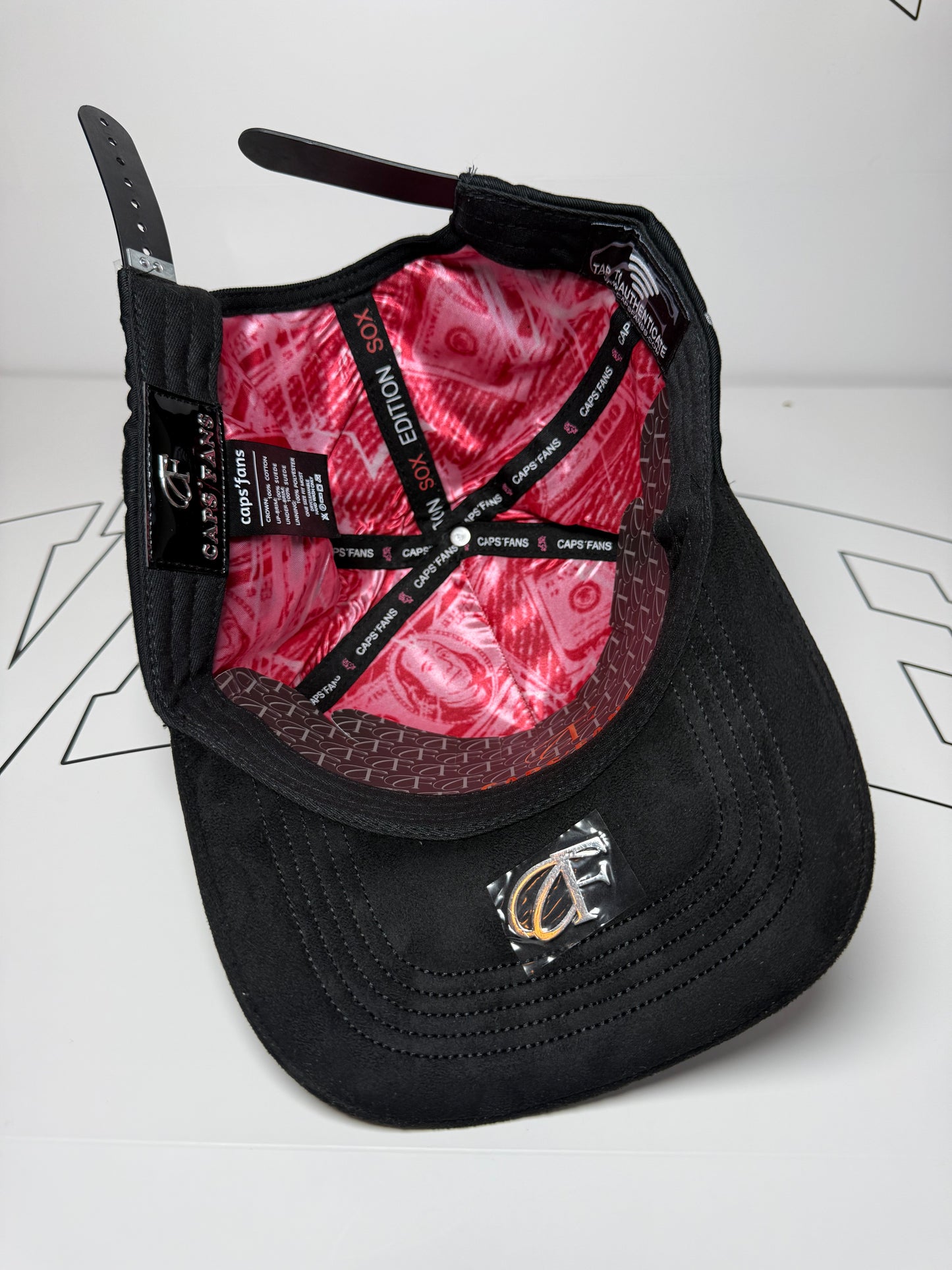 Chicago - black caps